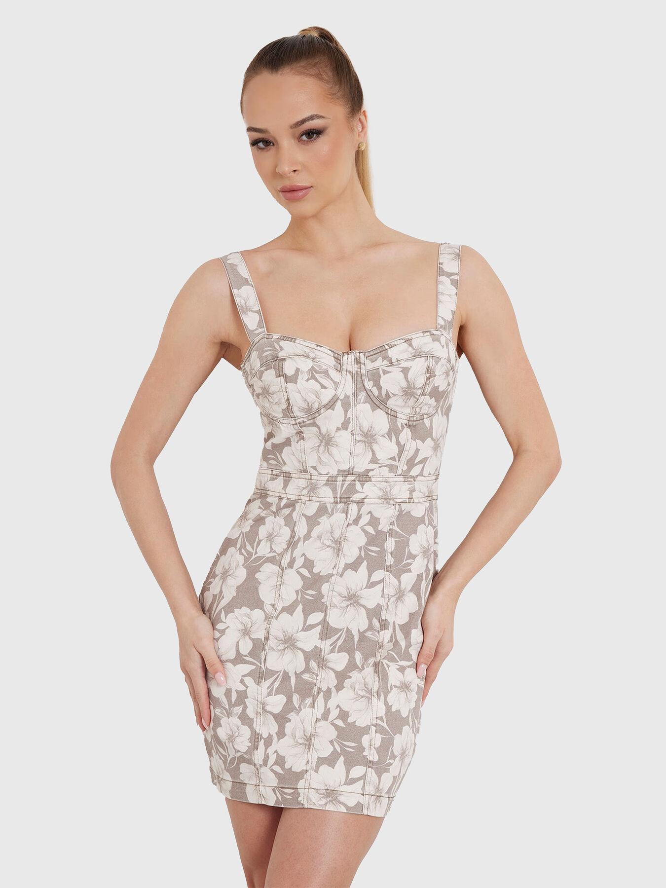 [GLOWNY] G CHLOE MINI DRESS ★大人気★ MUSINSA | GLOWNY G CHLOE MINI DRESS (BLACK)