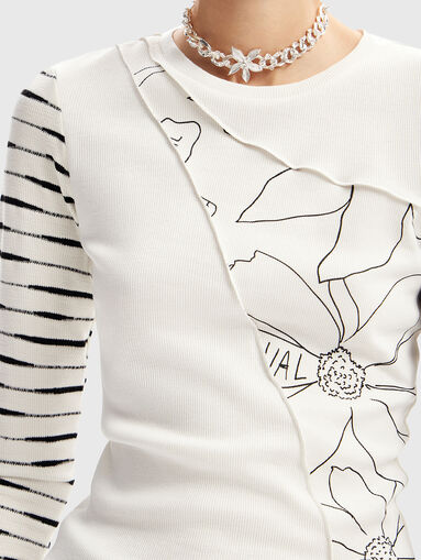 White blouse with oval neckline  - 5