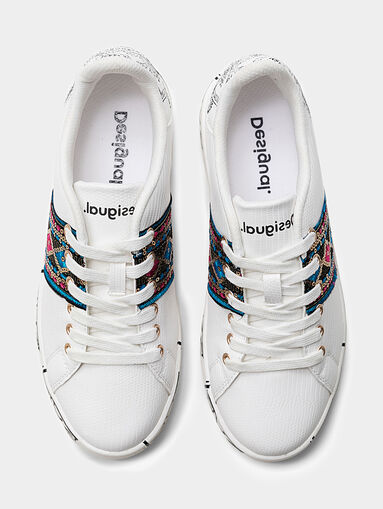 HINDU LOVE Red sneakers with embroidery - 4