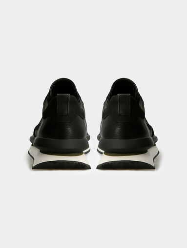 Sneakers with logo details - 3