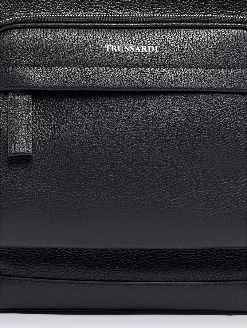 Leather backpack with logo - 3