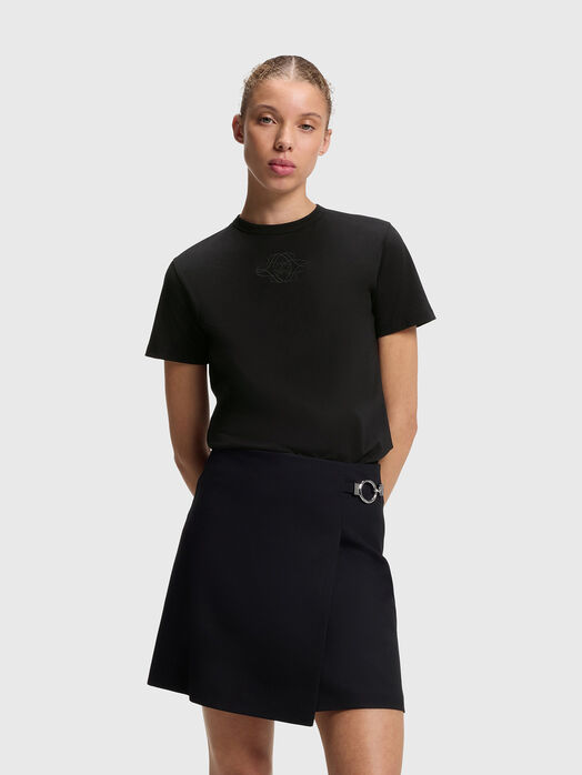 Cotton T-shirt with an embroidered logo