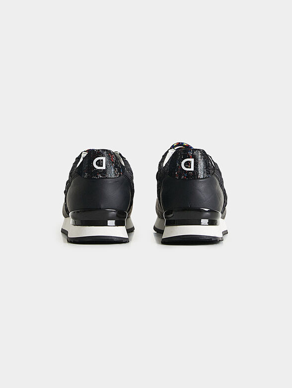 Black sports shoes - 4