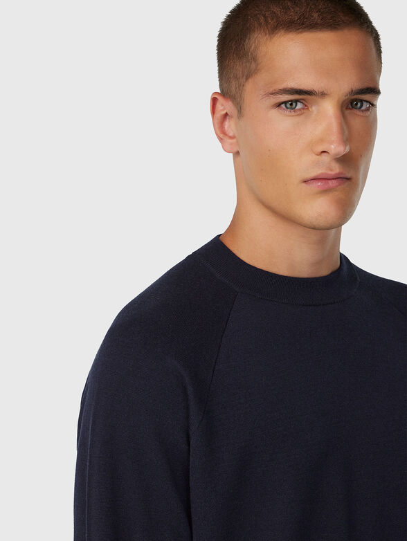 Wool sweater with oval neckline  - 4