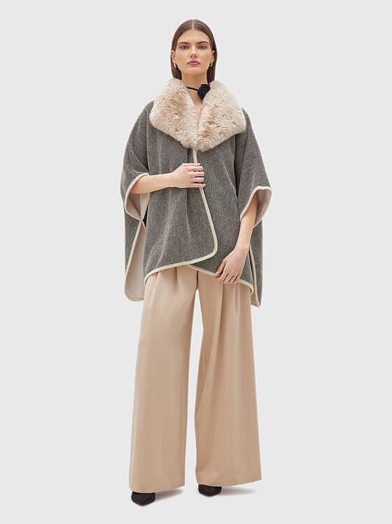 Пончо с акцентна яка - 1