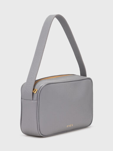 Small leather bag with logo in beige - 3