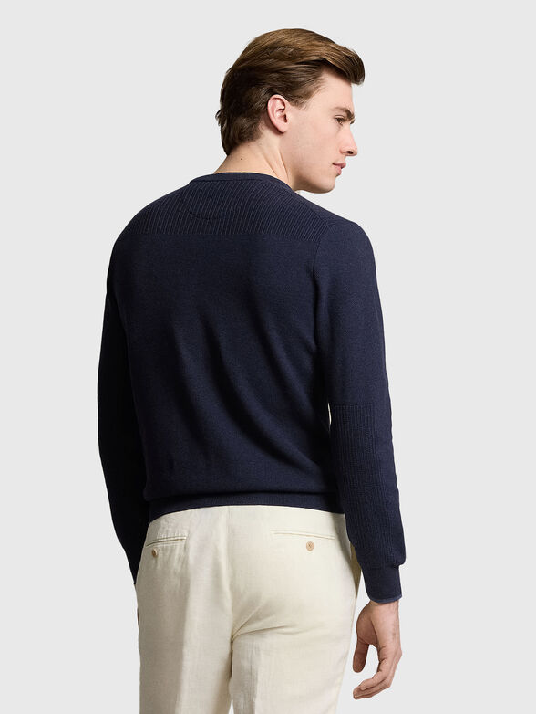 Sweater with oval neckline  - 3