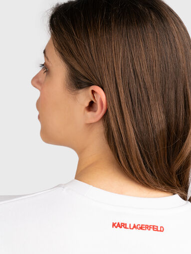 Sweatshirt with embroidery - 4