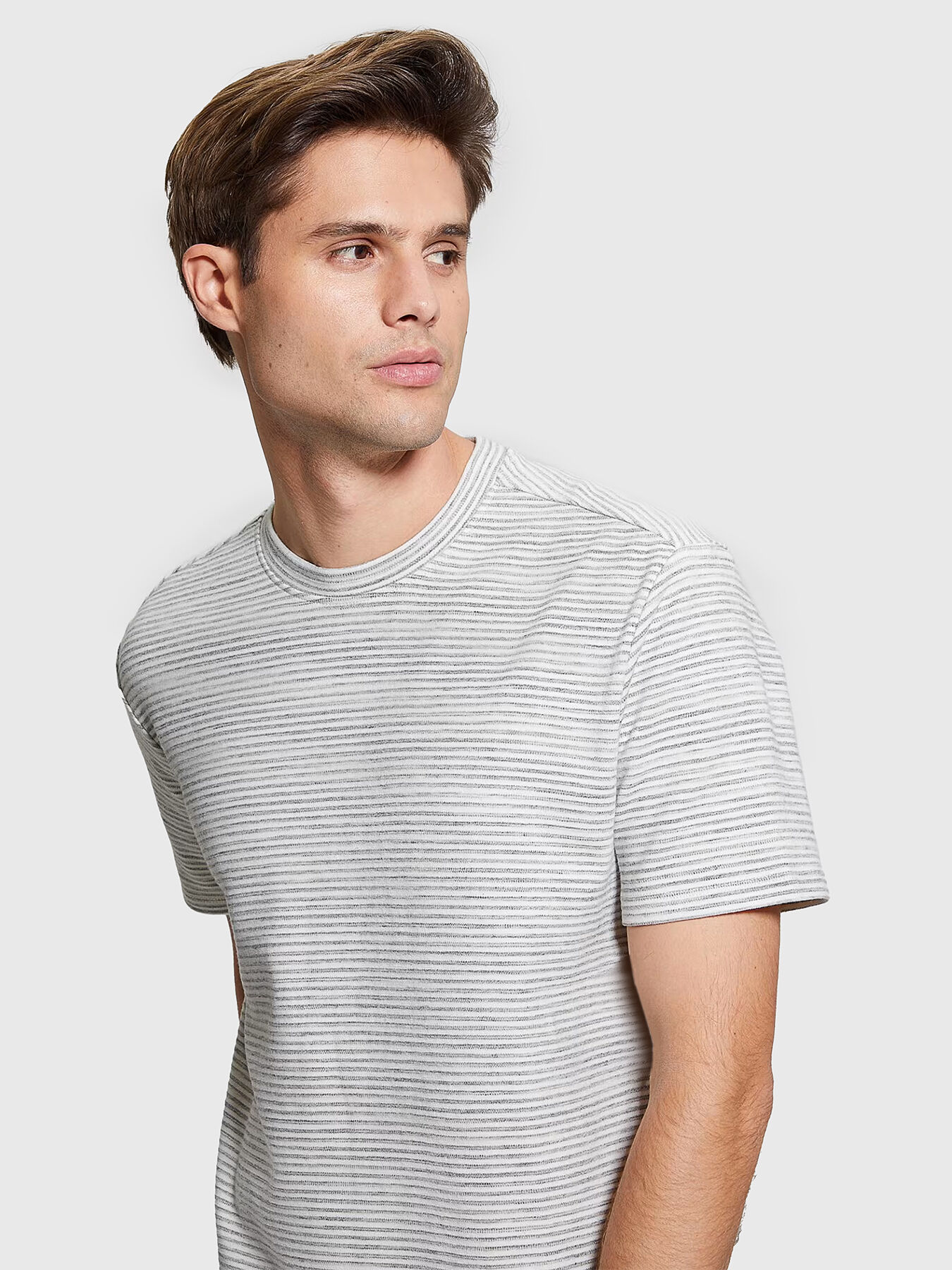 Guess stripe motif t shirt outlet