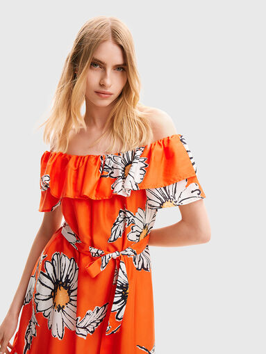 Black dress with floral print - 3