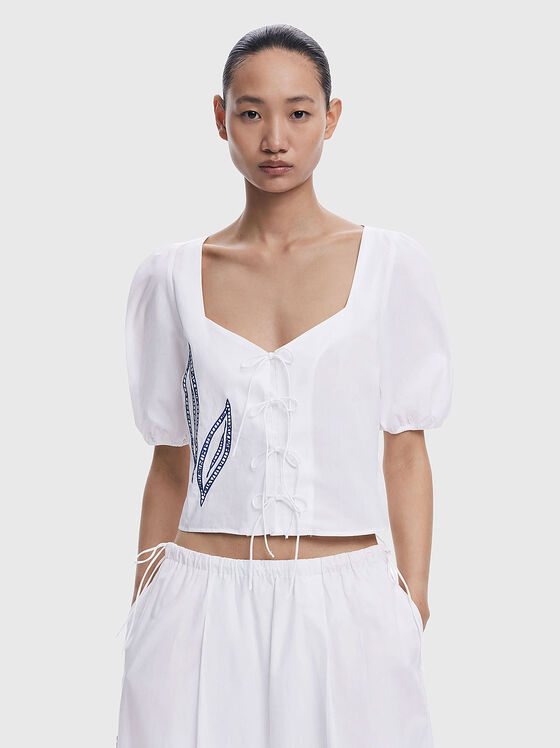 Памучна блуза с къс ръкав и акцентни връзки - 1