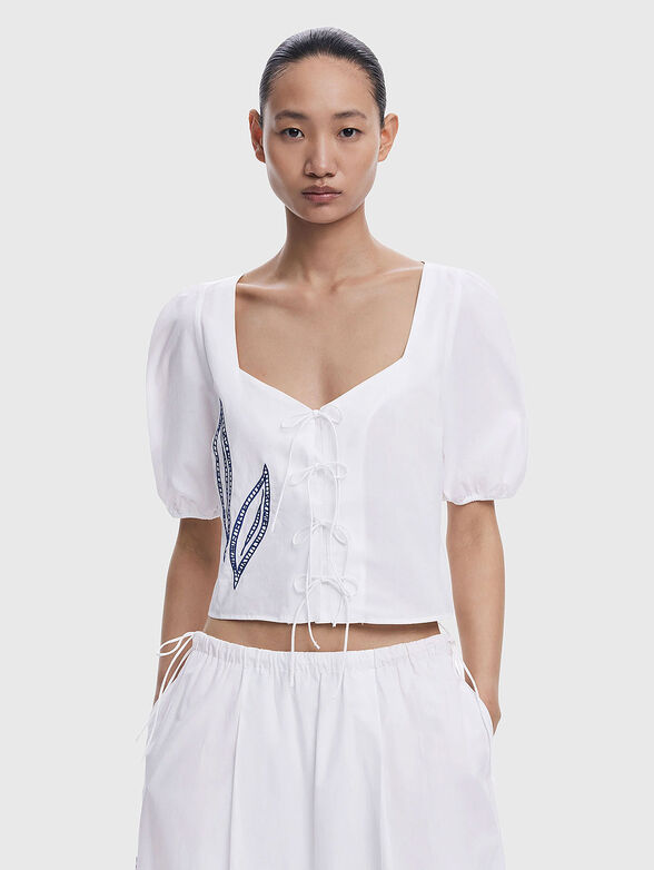 Long sleeved shirt with accent embroidery - 1