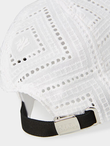 White cap with embroidery - 5
