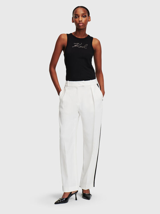 Бял панталон с контрастни кантове - 1