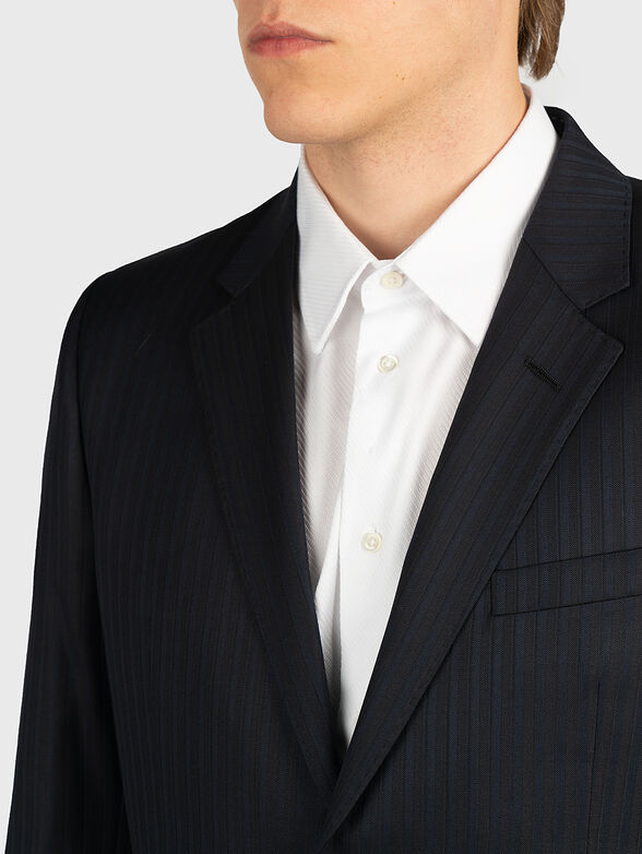Suit in navy blue colour - 4