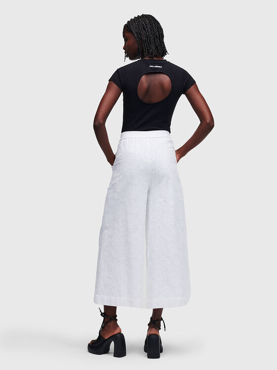 Бял панталон ANGLAISE с бродерия - 2