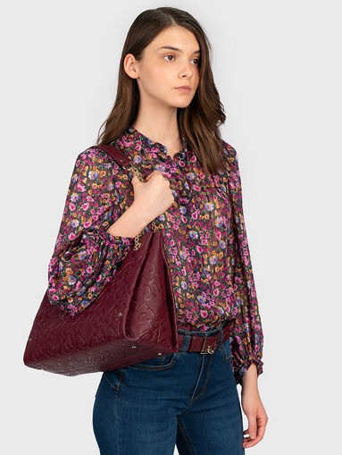 Boston bag with embossed logo print - 5