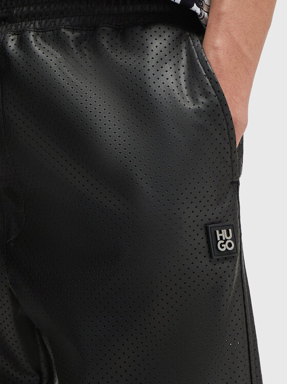 Perforated faux-leather shorts DAN242 with logo - 2