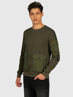 Green sweatshirt with pockets - 3