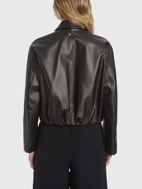 Leather jacket with a classic collar - 3