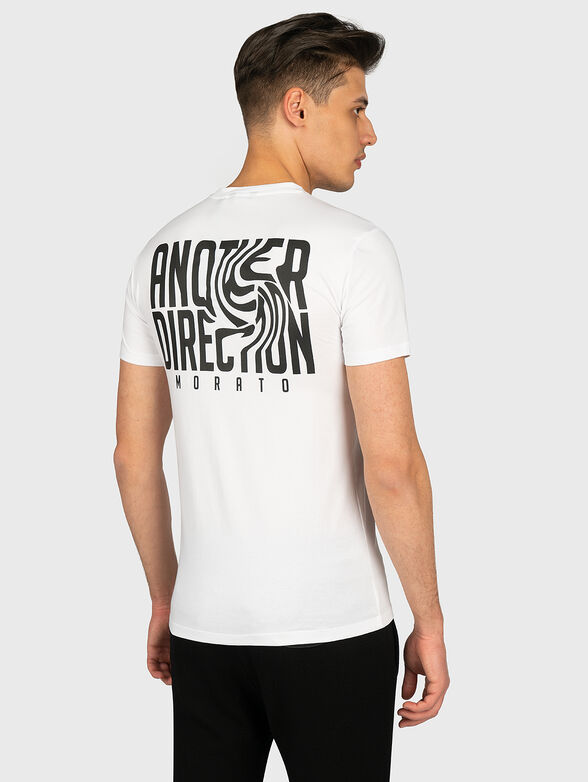 Slim fit t-shirt with attractive print - 3