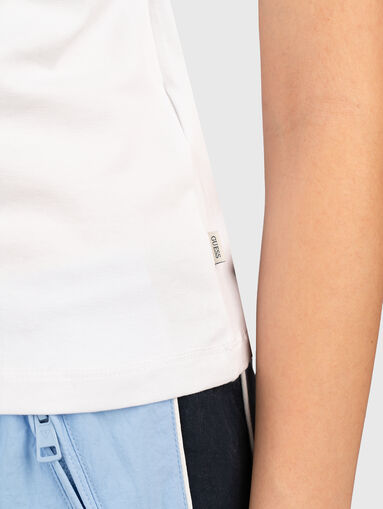 T-shirt with oval neckline and logo print - 5