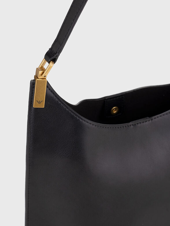 Big leather bag with gold details - 5