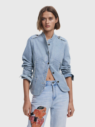 Boyfriend jeans with multicolor print - 3