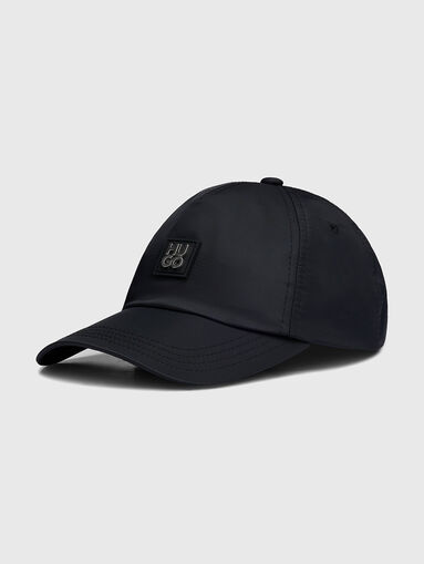 Black hat with logo - 5