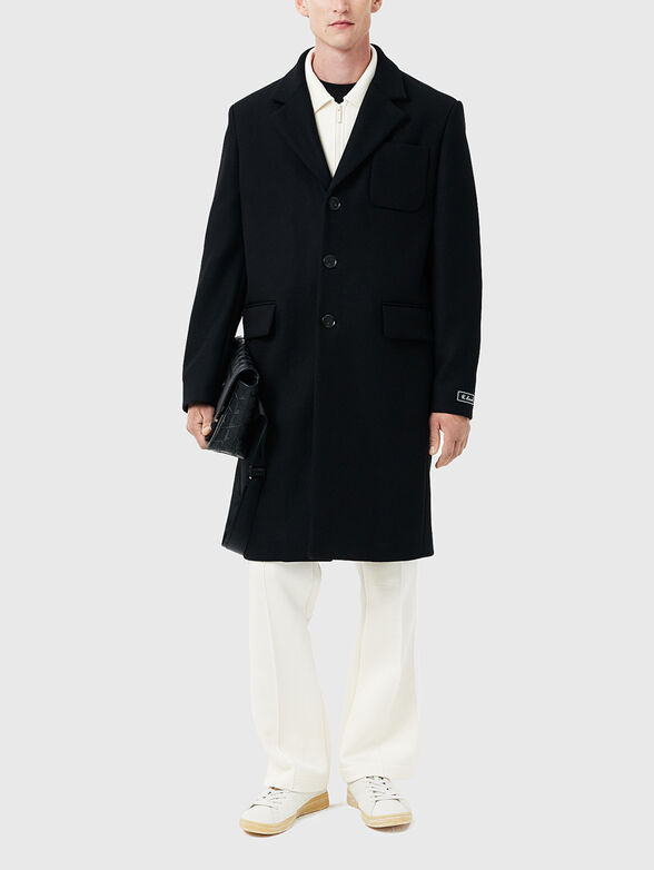 Wool coat with buttons - 1