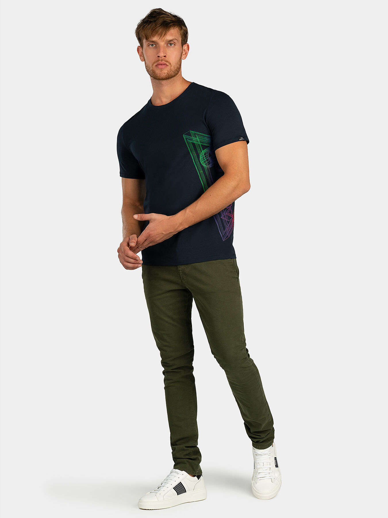 Black cotton t shirt with 3D logo print brand GUESS Globalbrandsstore en