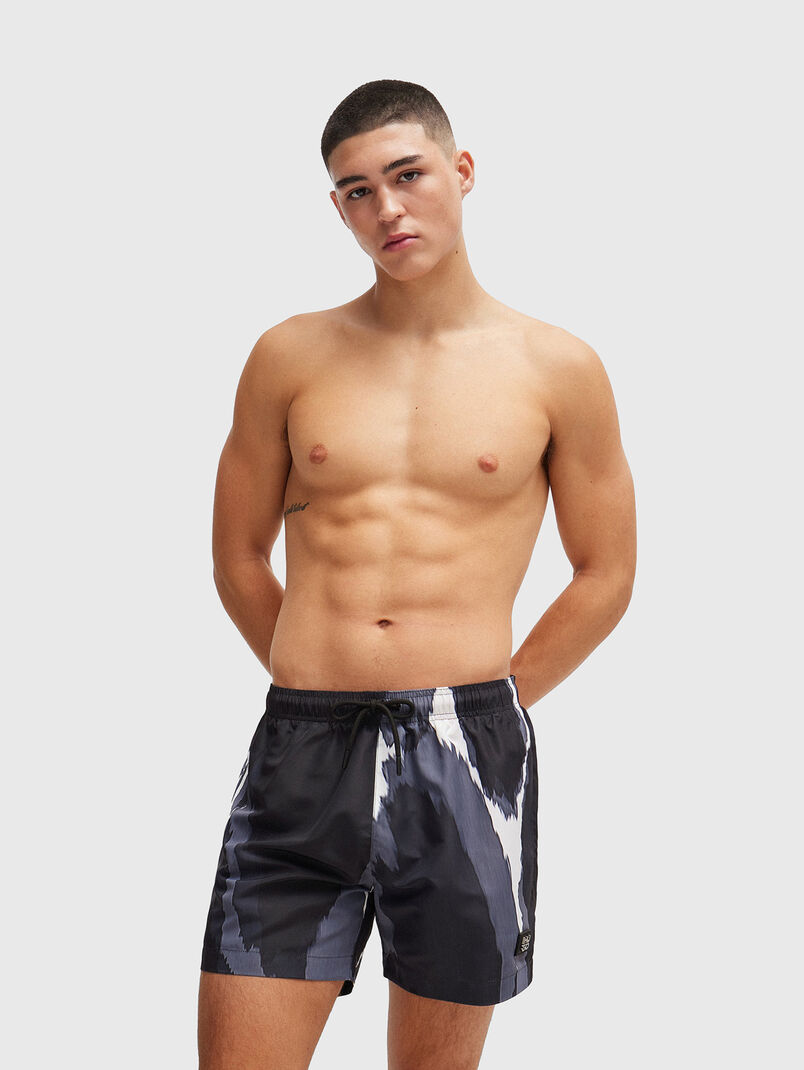 BULL beach shorts with multicolour print - 3