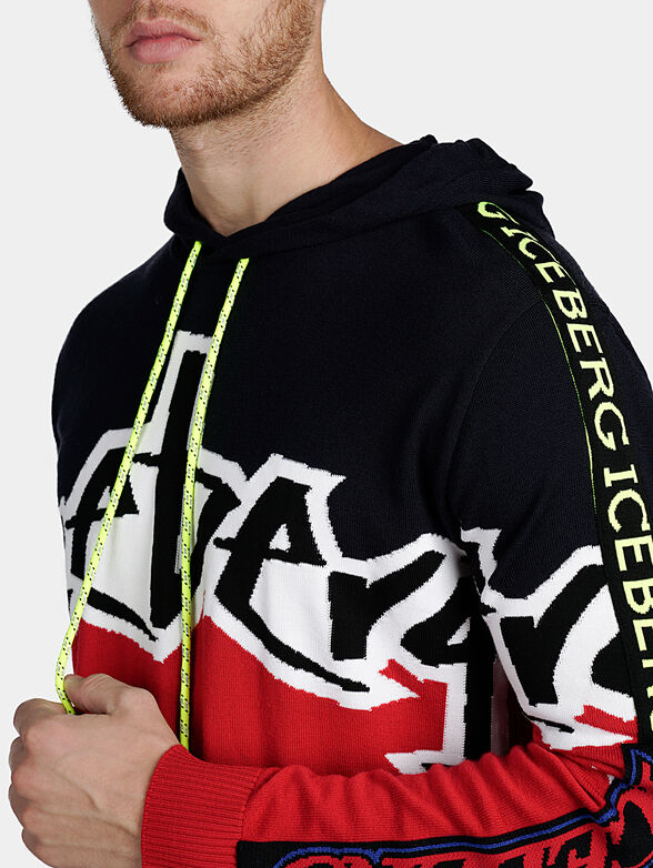 Knitted hooded sweater with contrasting details - 3