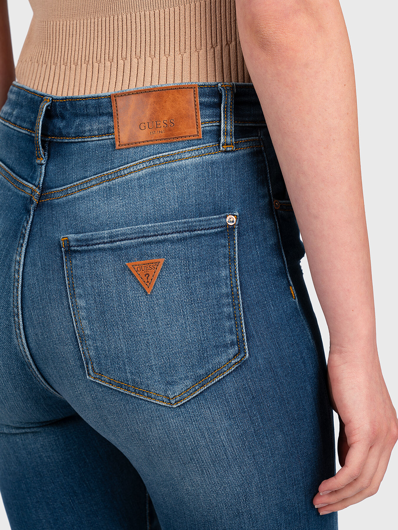 Jeans with skinny fit brand GUESS Globalbrandsstore en