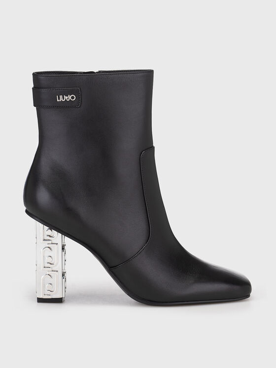 JENNIFER black boots with logo detail - 1