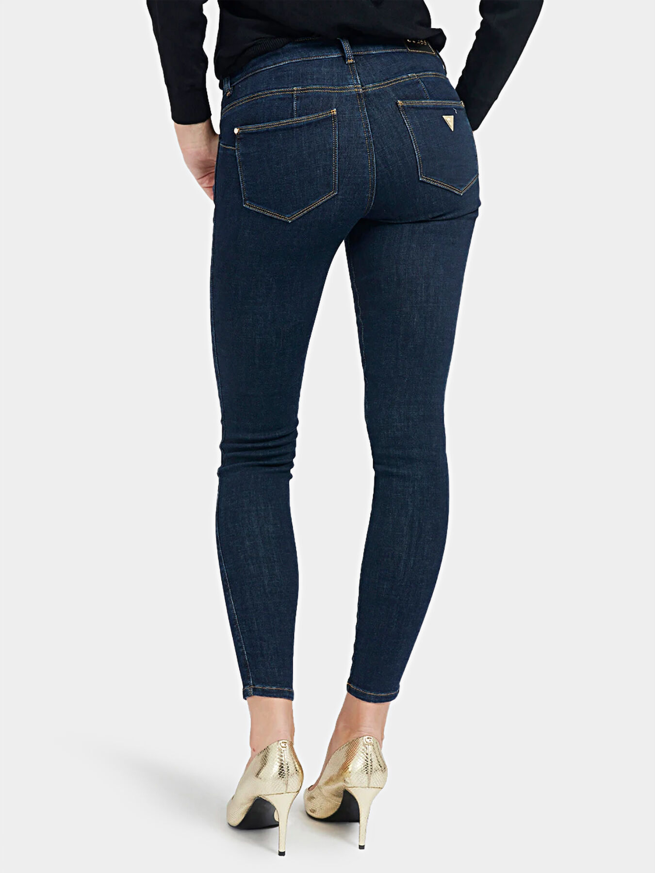CURVE X Jeans brand GUESS Globalbrandsstore en