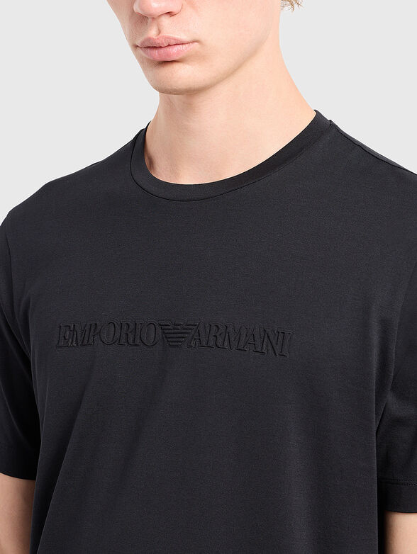 T-shirt with embossed logo  - 4