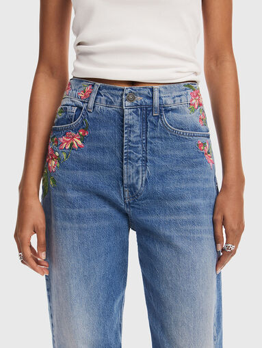CARINA straight jeans with floral motifs - 4
