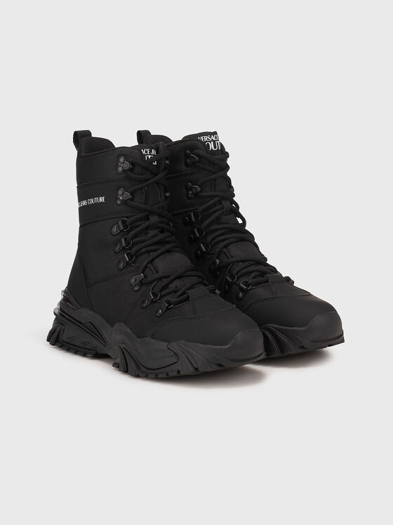 Черни боти с контрастен лого надпис - 2