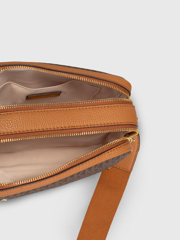 Crossbody bag with monogram - 6