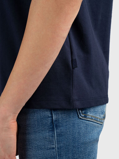 Crew neck T-shirt with studs - 5