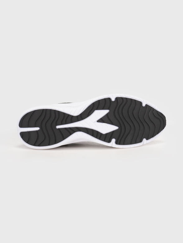 EAGLE 7 black sports shoes - 5