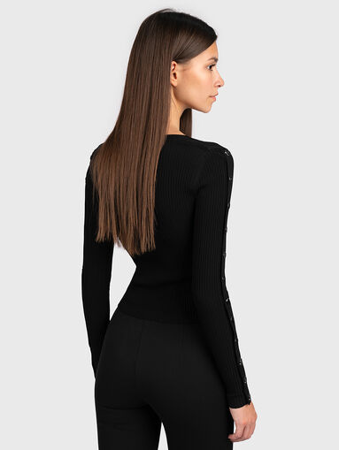 Sweater with buttones on the sleeves - 4