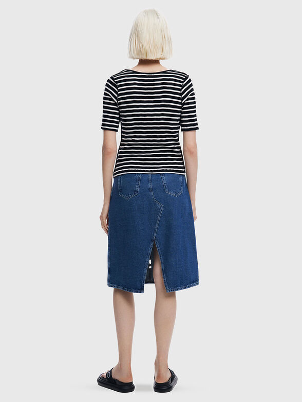 PICA blouse with short sleeves and gathered accent - 3