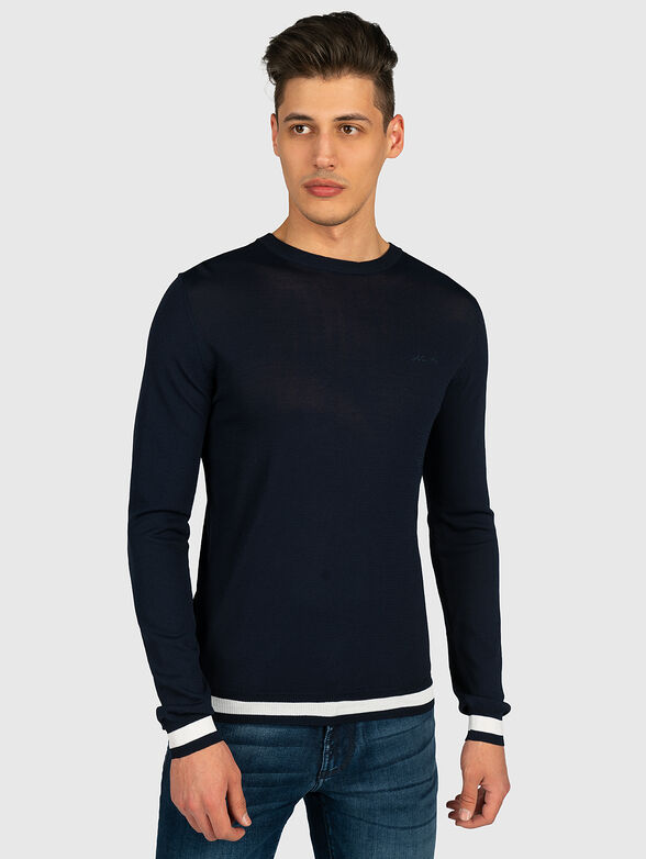 Sweater in dark blue with logo detail - 1
