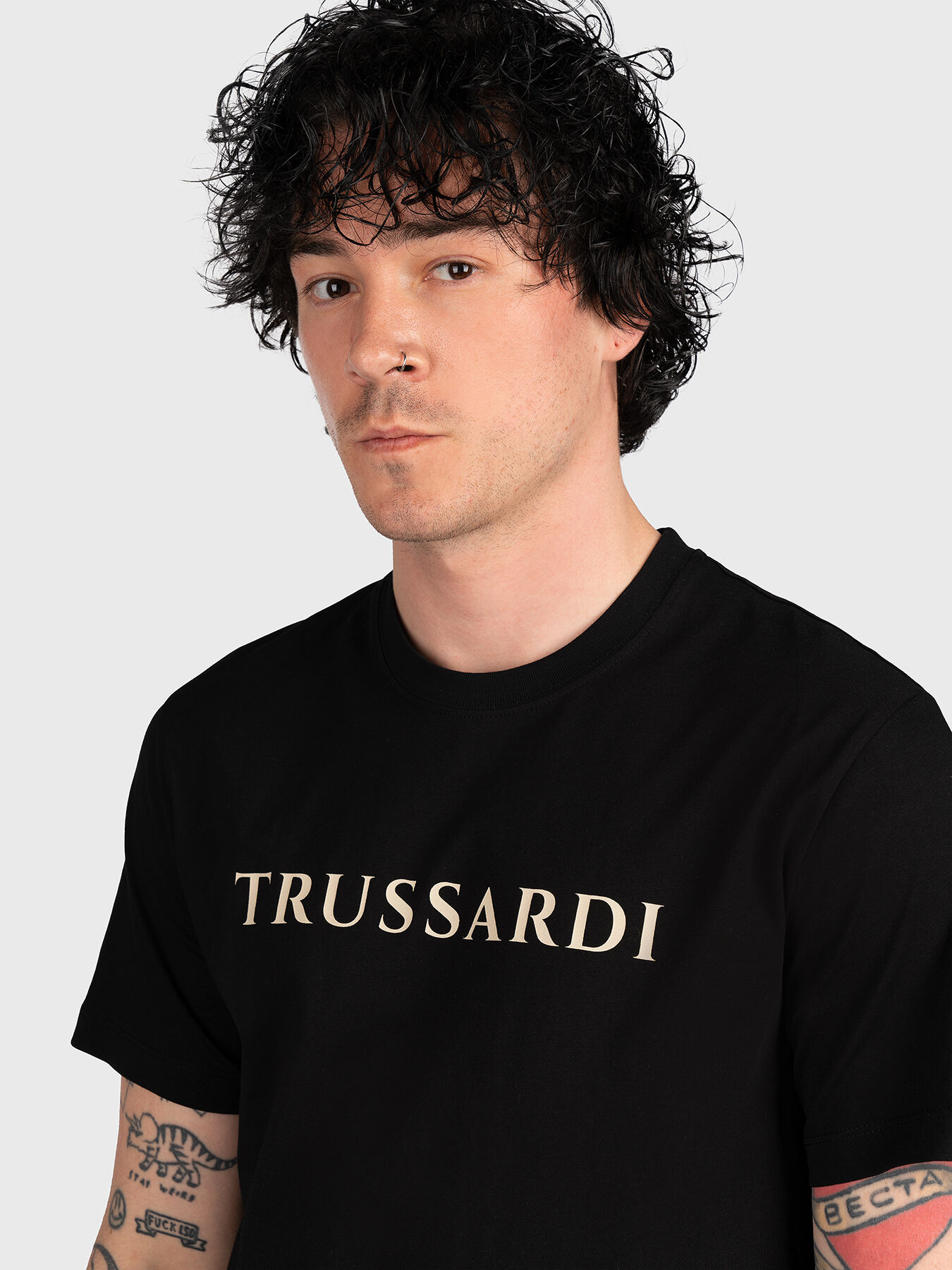 TRUSSARDI 1911 トラサルディ 1911 Vネック Tシャツ 新品 楽天市場】トラサルディ（Tシャツ・カットソー｜トップス