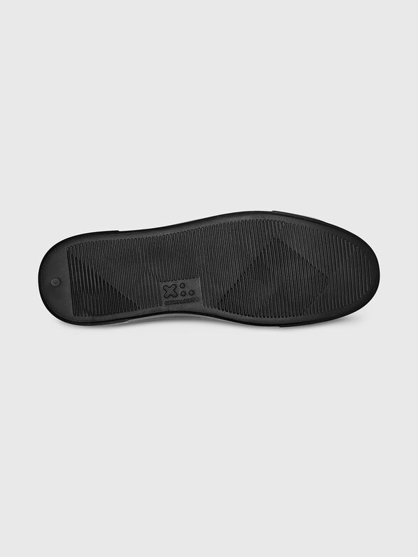 Leather shoes in black with accent elements - 3