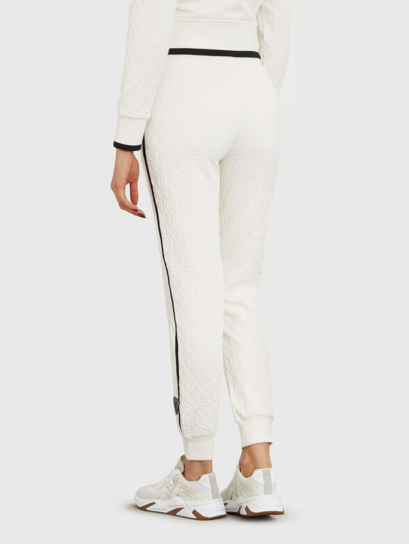 Sports trousers with contrast edging - 2