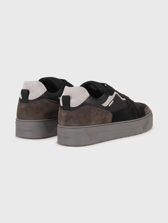 Sports shoes with logo detail - 3