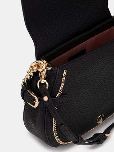 Bag with accent chain details - 5